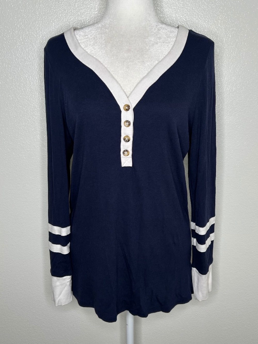 Torrid Womens Navy Blue & White V-Neck Long Sleeve Henley Top Plus Size 1/ 1X